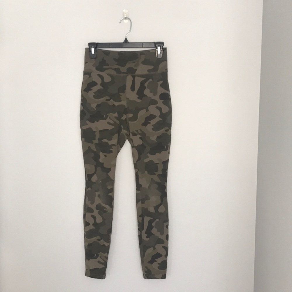 green camo leggings